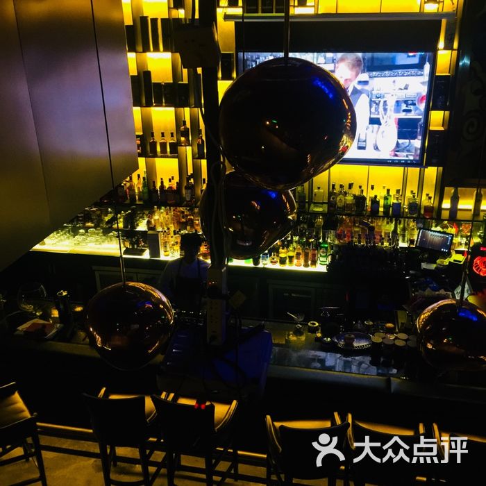 bacchus whisky cocktail bar巴克斯塔罗酒吧