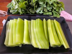 青笋片-大理.老字号渝记酸萝卜乌鱼(古城总店)