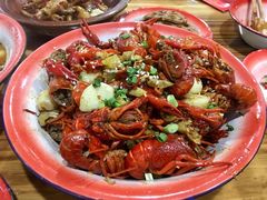 香辣龙虾-老三样·美食研究中心(世贸路店)