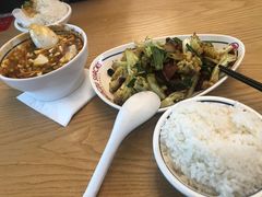 -蓉李记成都名小吃(武汉经开万达店)