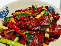 大蒜炒腊牛肉-潇湘阁(昆泰国际大厦店)