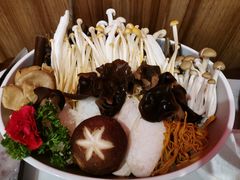 -捞神煲汤火锅(湖滨商业街店)