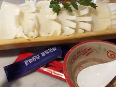 -尚尚仙·酸汤猪手·猪肚鸡火锅(华联万柳购物中心店)