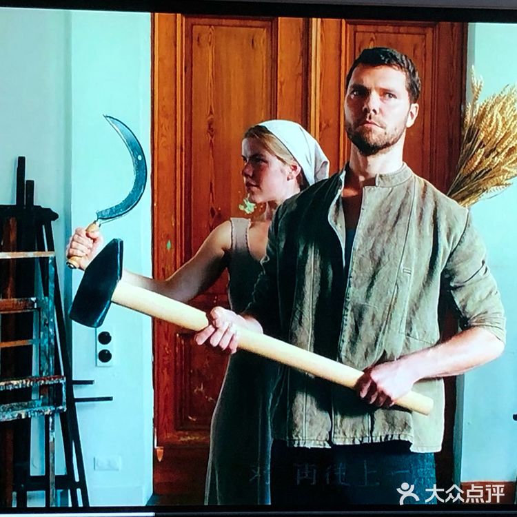 主演：汤姆-希林。葆拉-贝尓