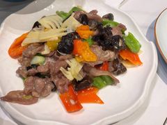 -犇逸·乐山跷脚牛肉·四川现炒(览海店)