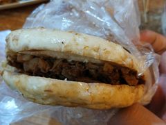 肉夹馍-牛王庙小吃(桥头街店)