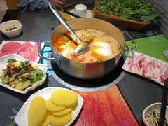 -四季喧黔味豆米火锅(万达广场店)