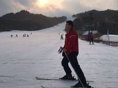 -辽阳弓长岭温泉滑雪场