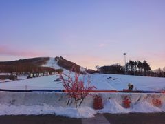 -庙香山滑雪场