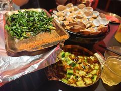 -何师烧烤Pro ·江湖川菜·小龙虾·精酿啤酒(太古里旗舰店)