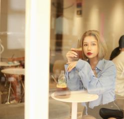 -变画·发型STUDIO