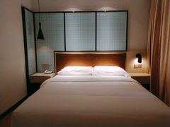 -柏曼酒店(合肥国购广场三里庵地铁店)