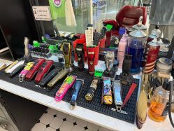 -老男孩男士理容馆·理发·烫染·修面