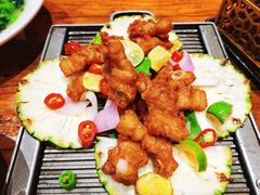 -老滇山寨•云南特色菜•地方菜•民族风情歌舞表演(金碧店)