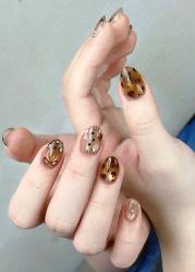 -赢韵美甲美睫瑞士净斑中心