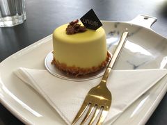 -UNI UNI(环亚凯瑟琳店)