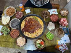 -黄潇洒老火锅(九眼桥宏济巷店)