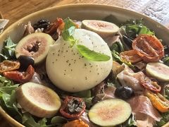 布拉塔无花果沙拉-COMMUNE RESERVE幻师(愚园路店)