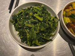-龙巢盱眙龙虾·牛蛙·烧烤宵夜(八卦岭店)