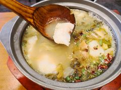 -周鱼小馆石锅酸菜鱼(活力汇店)