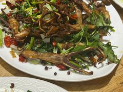 -超越海鲜屋(飞龙物业店)