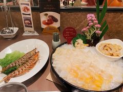 加拿大象拔蚌-協成海鮮火鍋(老店)