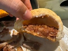 避风塘叉烧包-避风塘·老港味餐厅(虹口龙之梦店)