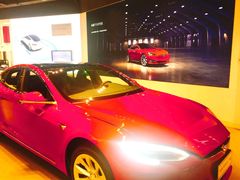 -TESLA 特斯拉(上海太古汇体验店)