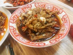 卤鸡爪-羊子两室一厅