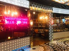 -K+全国连锁KTV(绿地缤纷天地店)