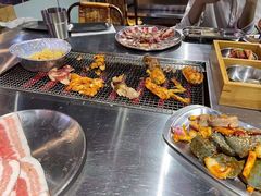 -马路牙子地桌烤肉(工体店)