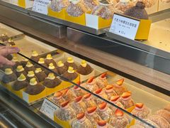-85度C(生甜甜圈研究工坊·上海平凉店)