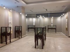 -上海市静安区图书馆(新闸路馆)