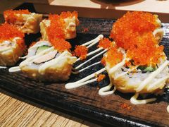 三文鱼蟹肉牛油果卷-阿吾罗日本料理(K11艺术中心店)