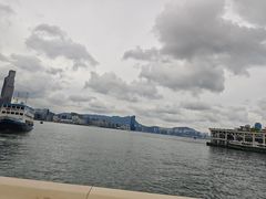 -香港回归祖国纪念碑