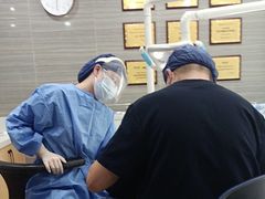 -上海仁爱医院口腔科 · 种植