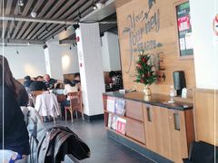 大堂-星巴克(西藏路店)