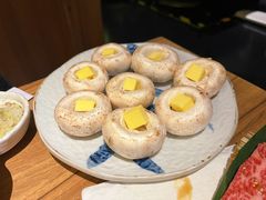 黄油白蘑菇-炼火烤肉店