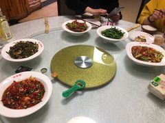 -独一佳老胡湘菜馆(矿山路店)