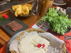 -谭鸭血老火锅(龙湖宝山天街店)