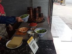 -曾笼笼牛肉饼