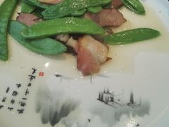 荷兰豆炒咸肉-解家河南菜(商鼎路店)