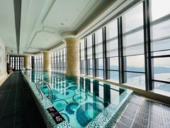 -珠海瑞吉酒店游泳池