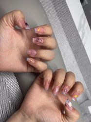 -小黑瓶美甲美睫