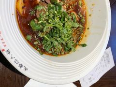 -成都你六姐·牛肉冒菜(城市集市合生汇店)