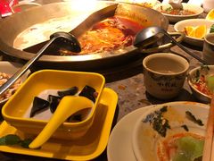 -小龙坎火锅(湖滨银泰in77店)