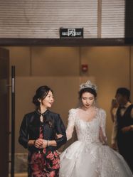 -伯瓷皇后婚纱艺术空间