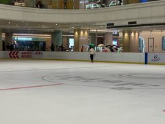 -陈露国际冰上中心(天津嘉里汇店)