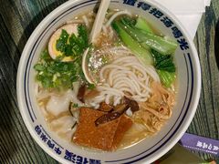 -鑫花溪牛肉米粉(东环大润发店)
