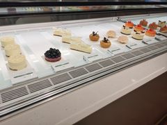 -潮一不贰·法式甜品·生日蛋糕·西式简餐(外滩店)